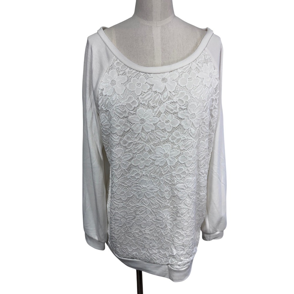 BiBi Large Cream Lace Front Top Women's Long Sleeve Floral Pullover